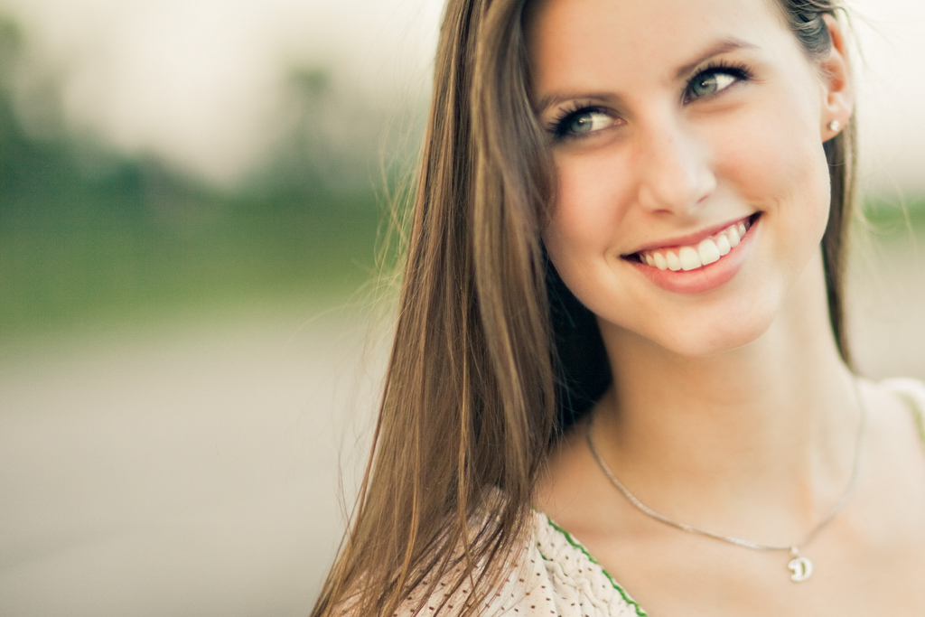 Improve your smile with these 5 New Year's Resolutions